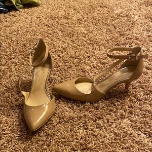 Nude heels 2.5 inches